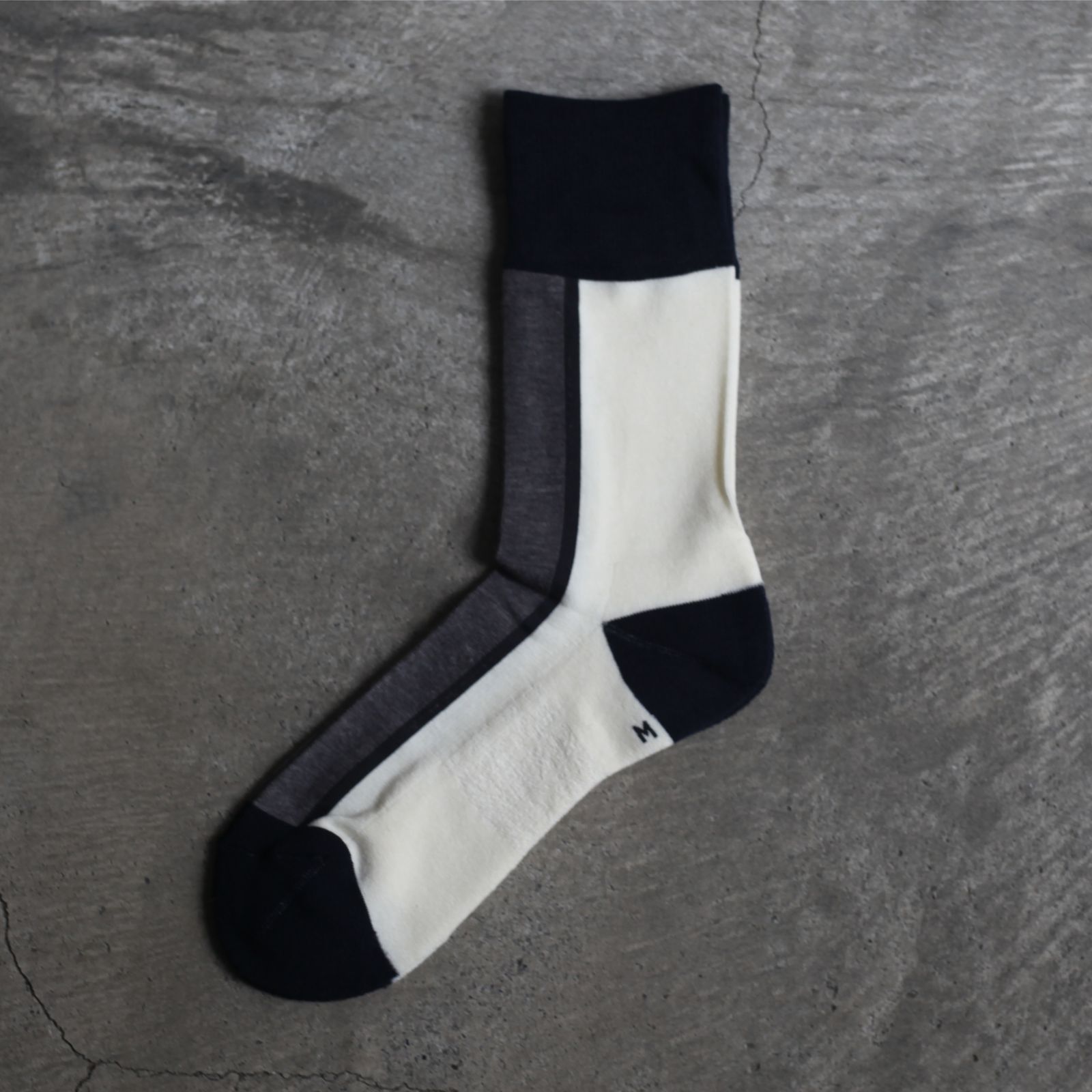 【残り一点】Center Line Socks