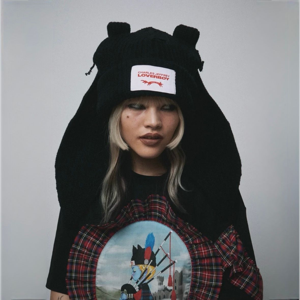 【残り一点】Supersized Chunky Rabbit Beanie