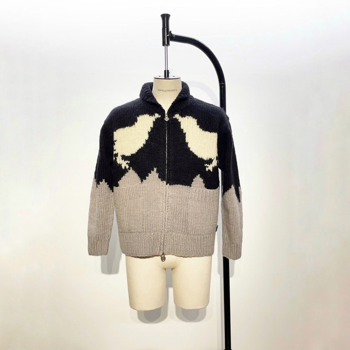 残り1点　893　シークイン SHINYAKOZUKA - 【残り一点】Sir, Penguin | ACRMTSM ONLINE STORE