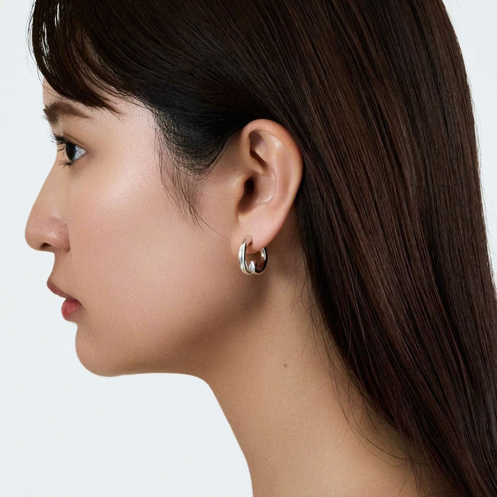 【お取り寄せ注文可能】Intersect Hoop Pierce
