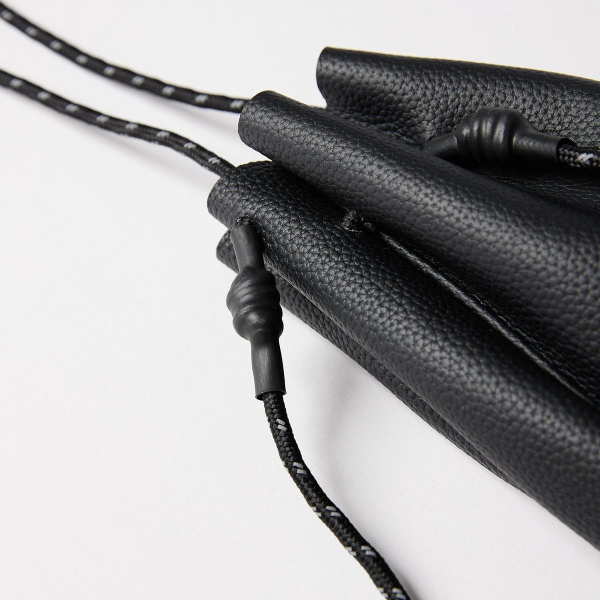 【残り一点】Leather Drawstring Bag