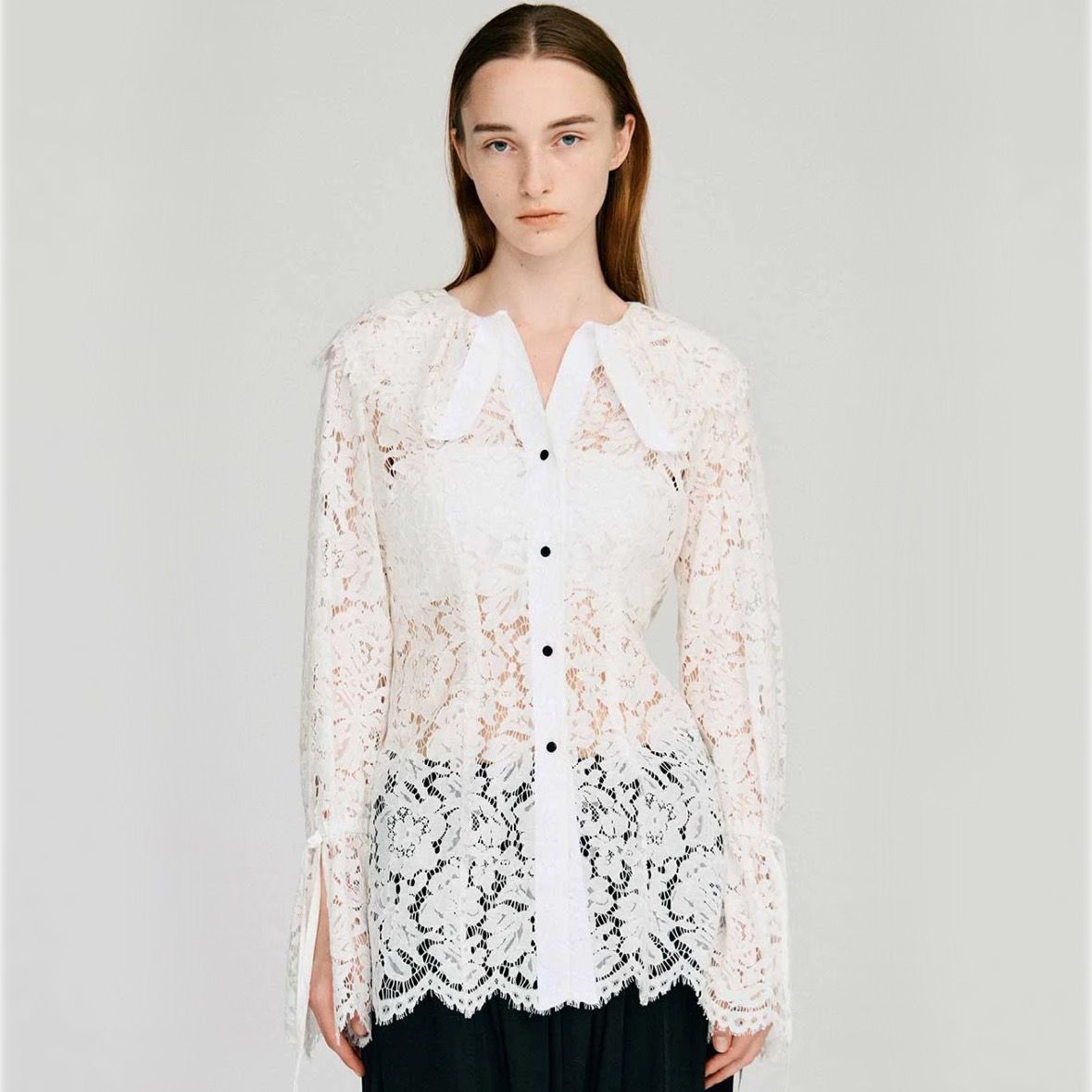 【残り一点】Scallop Lace Blouse