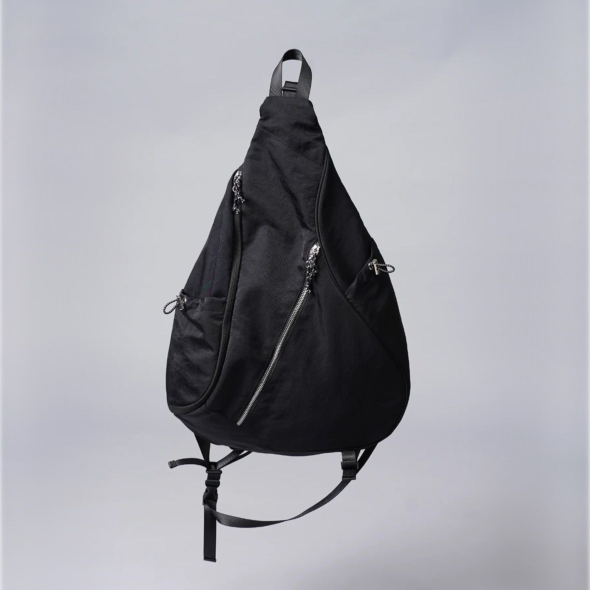 【残り一点】Nylon Sling Bag