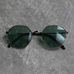 【残りわずか】LG Sunglass(GREEN)