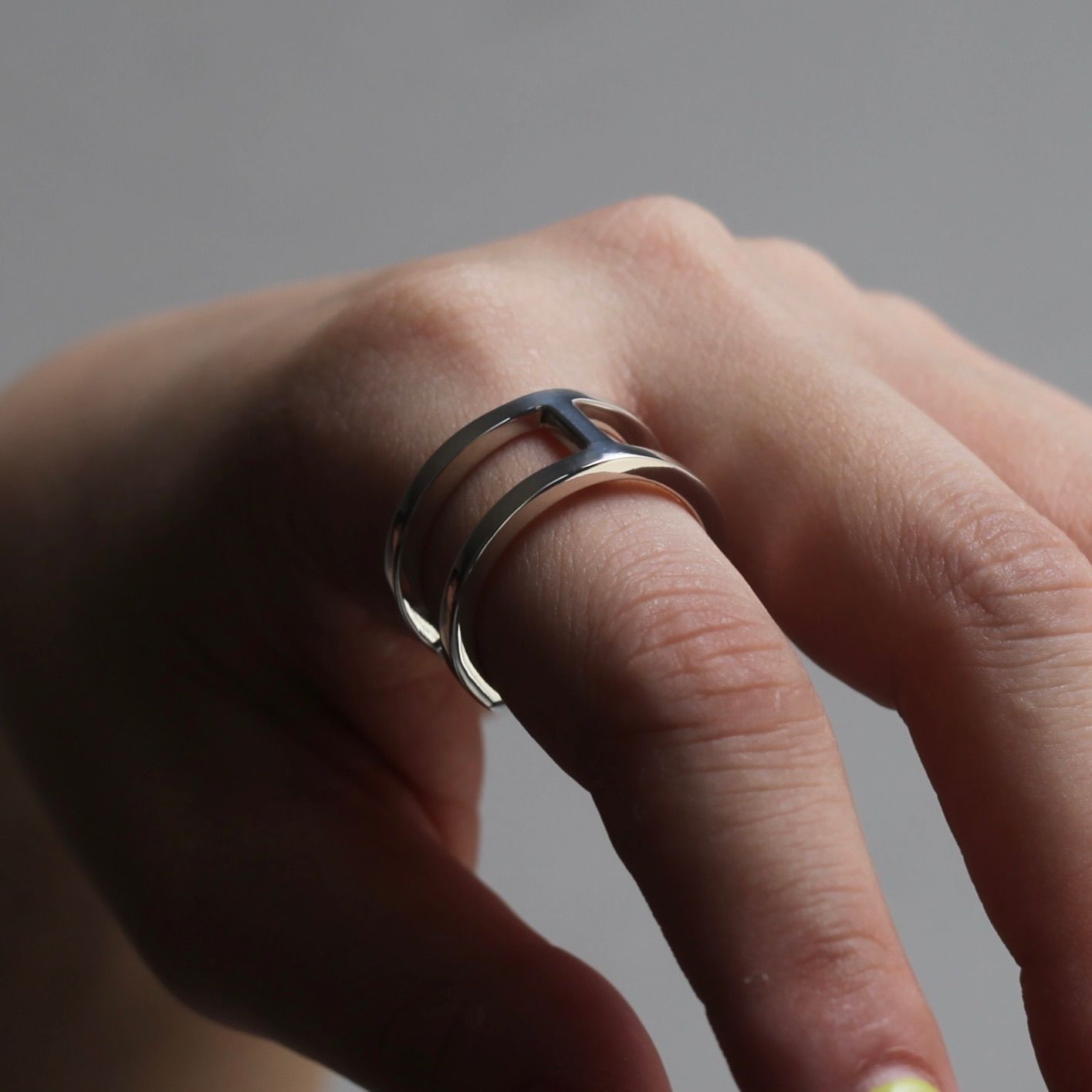 【お取り寄せ注文可能】Anchor Ring Medium(WHITE)