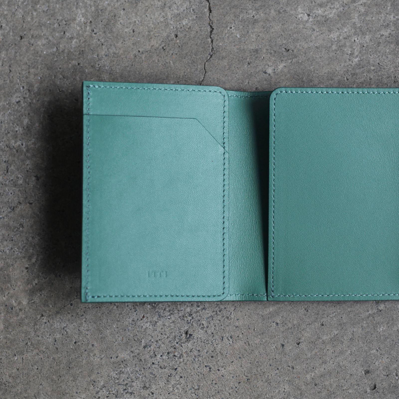 【残りわずか】Cristy Trifold Mini WLT(DIPLO SKY)