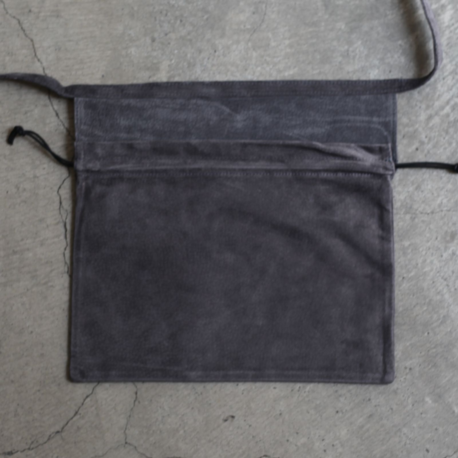 【再販売通知受付可能】Red Cross Bag Small(DARK GRAY)