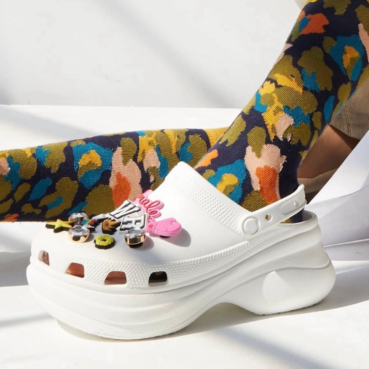 【残りわずか】Crocs Classic Bae Clog