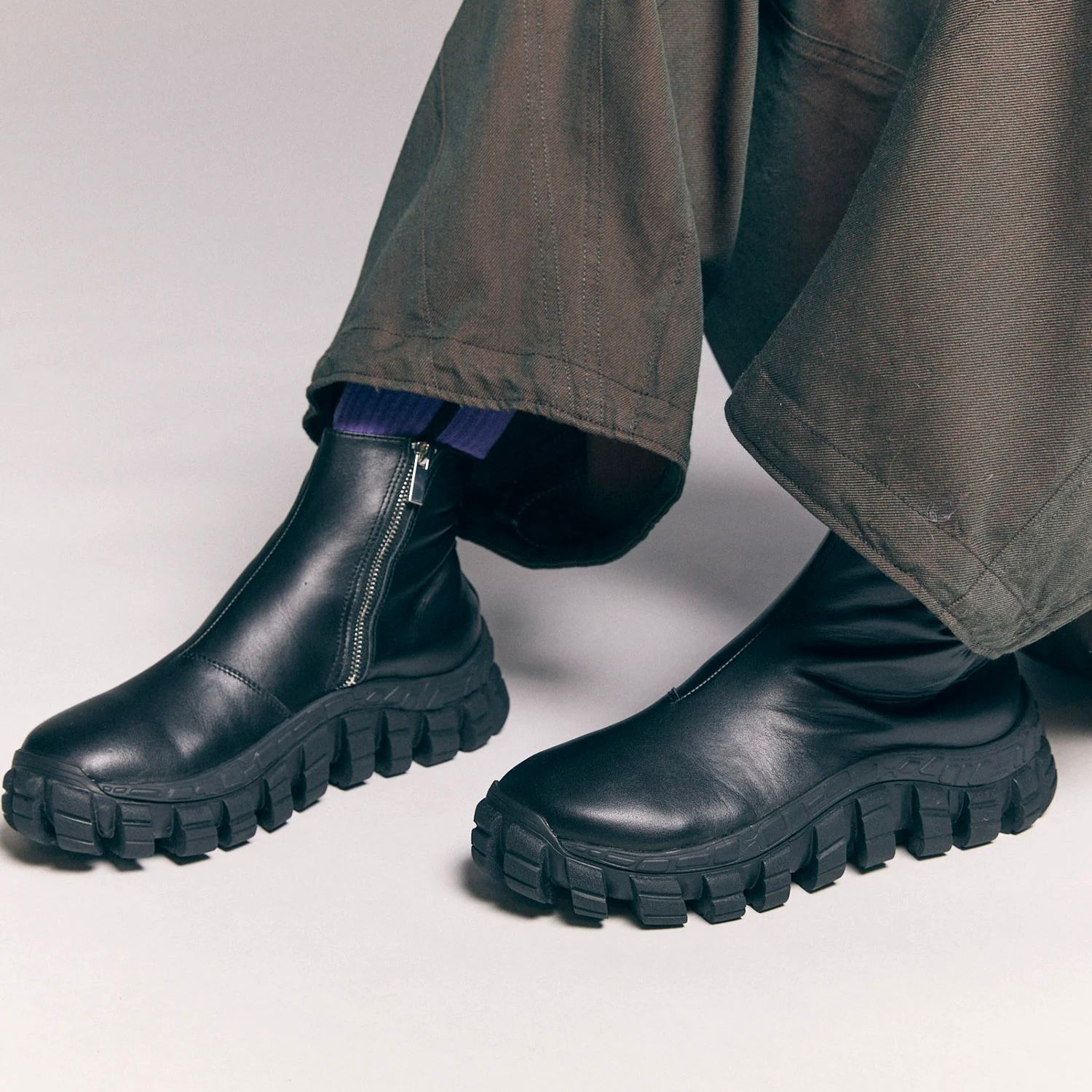 【残り一点】Rattling Sole Side Zip Boots