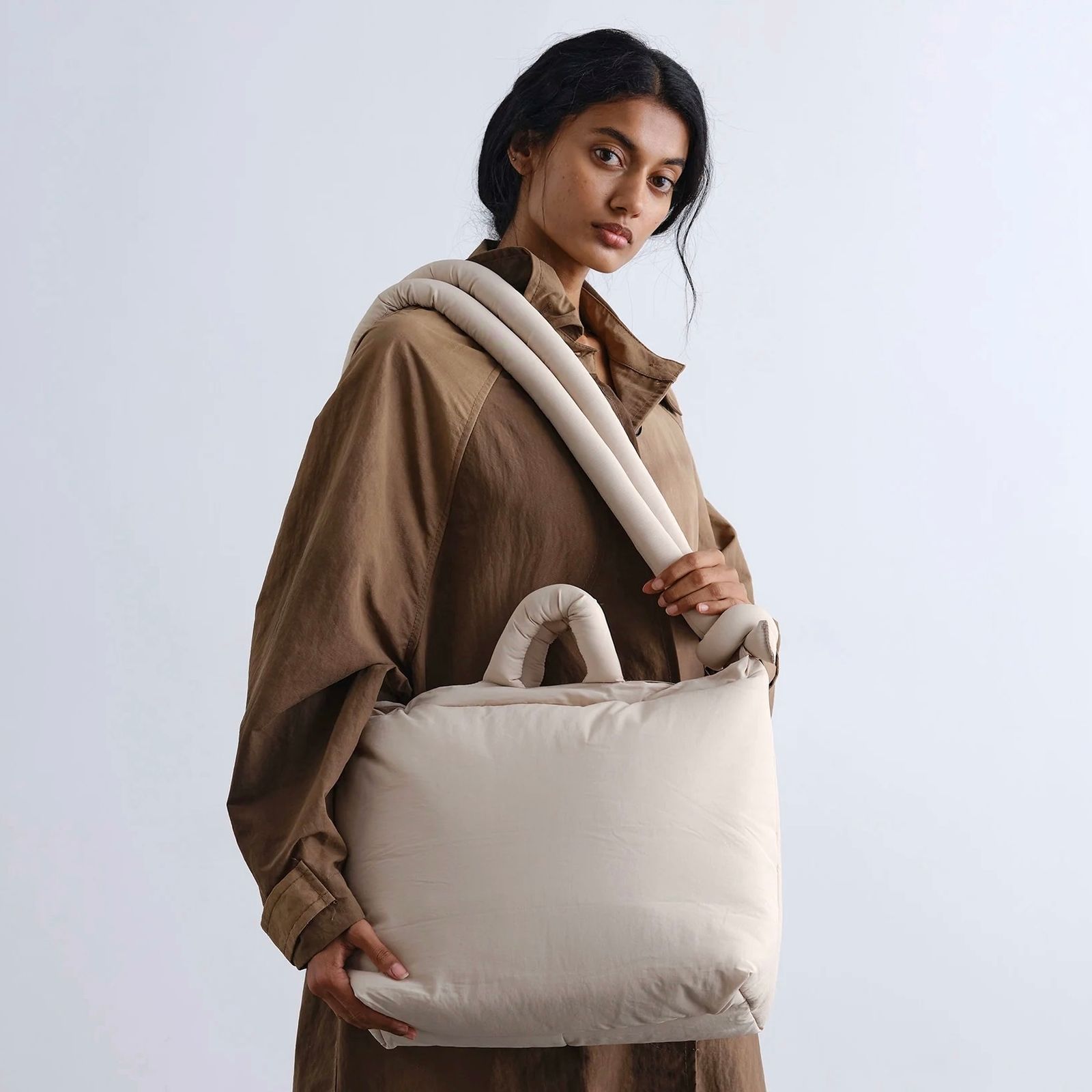 OLEND - 【再販売通知受付可能】Ona Pro Soft Bag | ACRMTSM