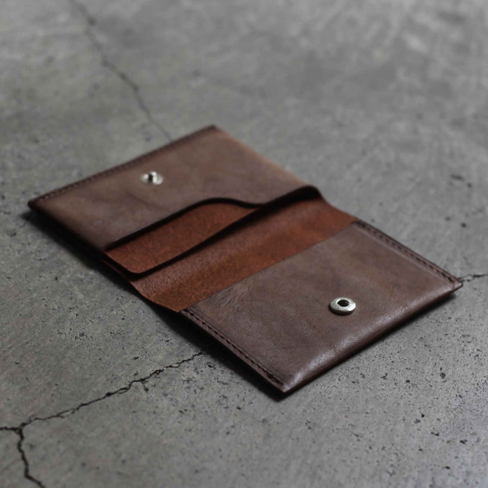 【再販売通知受付可能】Compact Card Case(CHOCO)