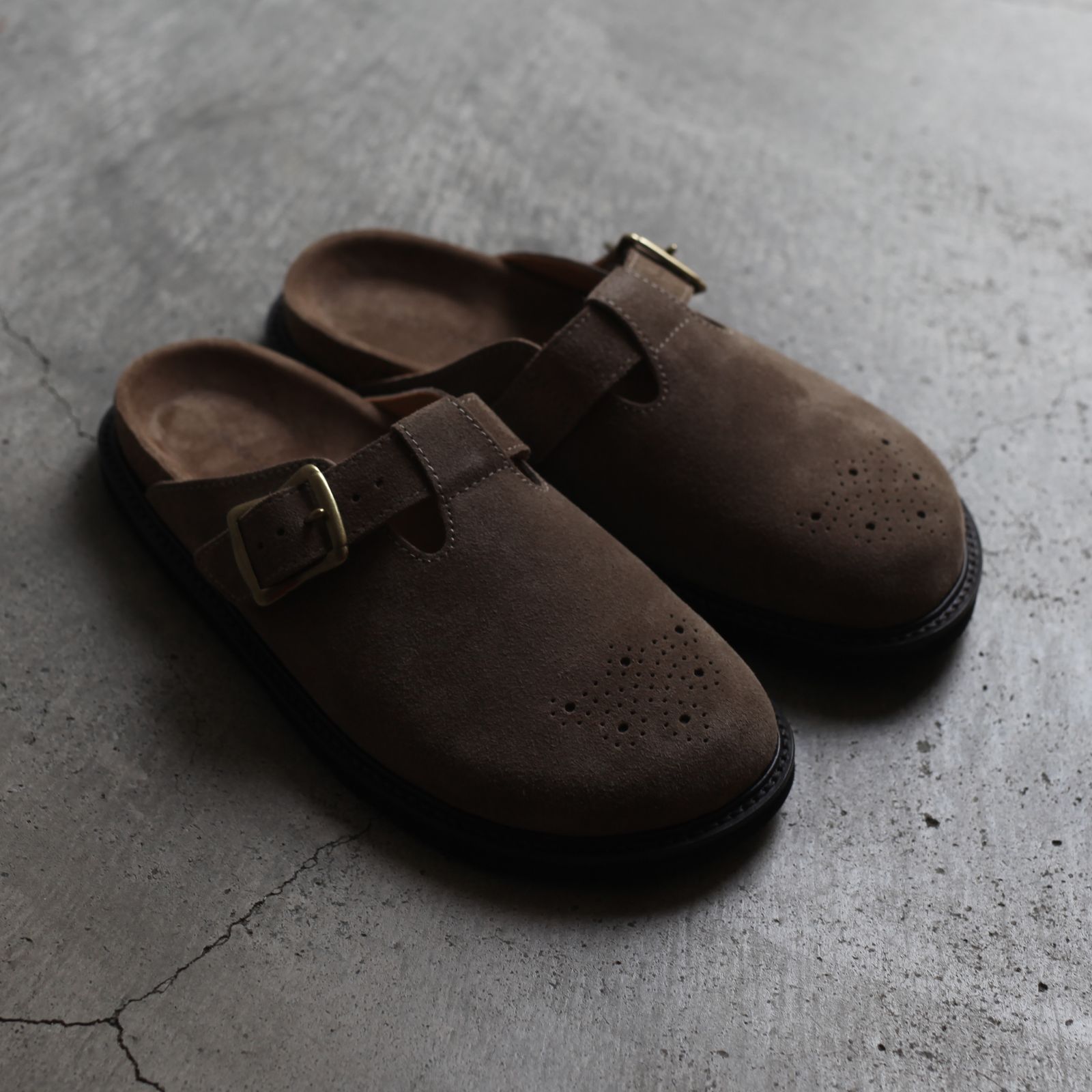 Hender Scheme - 【再販売通知受付可能】Buggs Suede(KHAKI