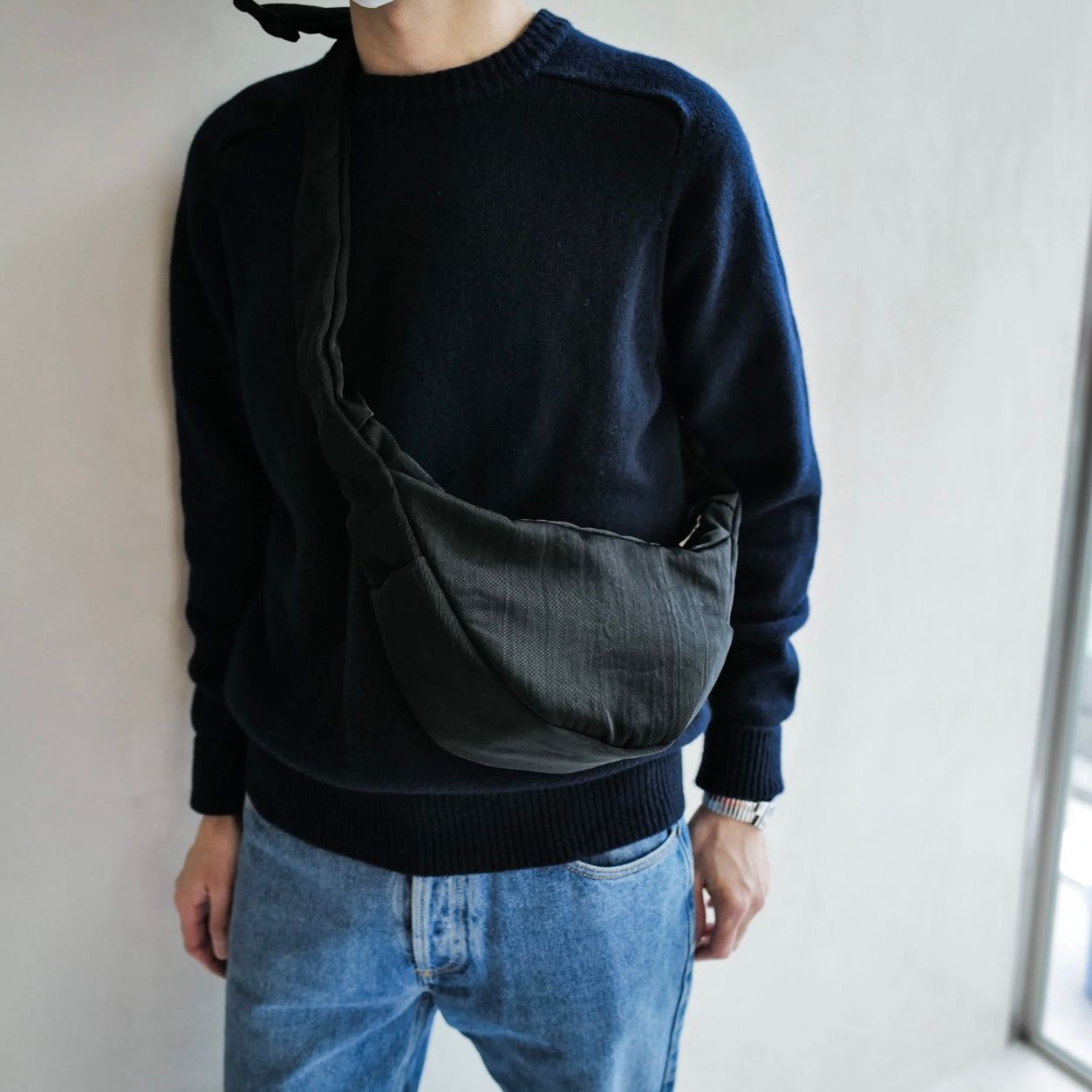 【再販売通知受付可能】Annie Puffer Mini Moon Bag(CERATO BRIGHT)