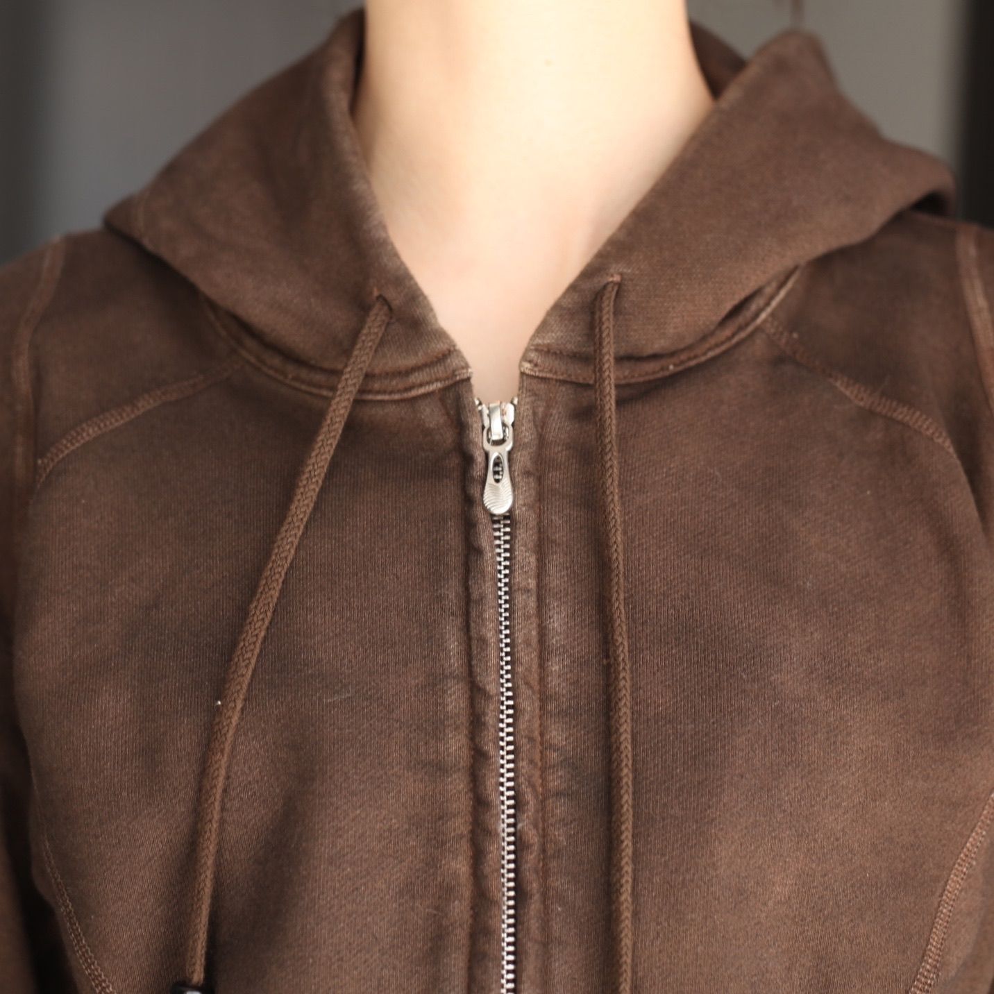【残りわずか】Paneled Zip Up Hoodie