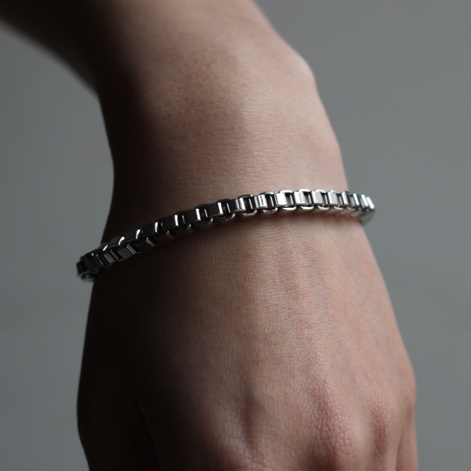 【残りわずか】Cube Bracelet