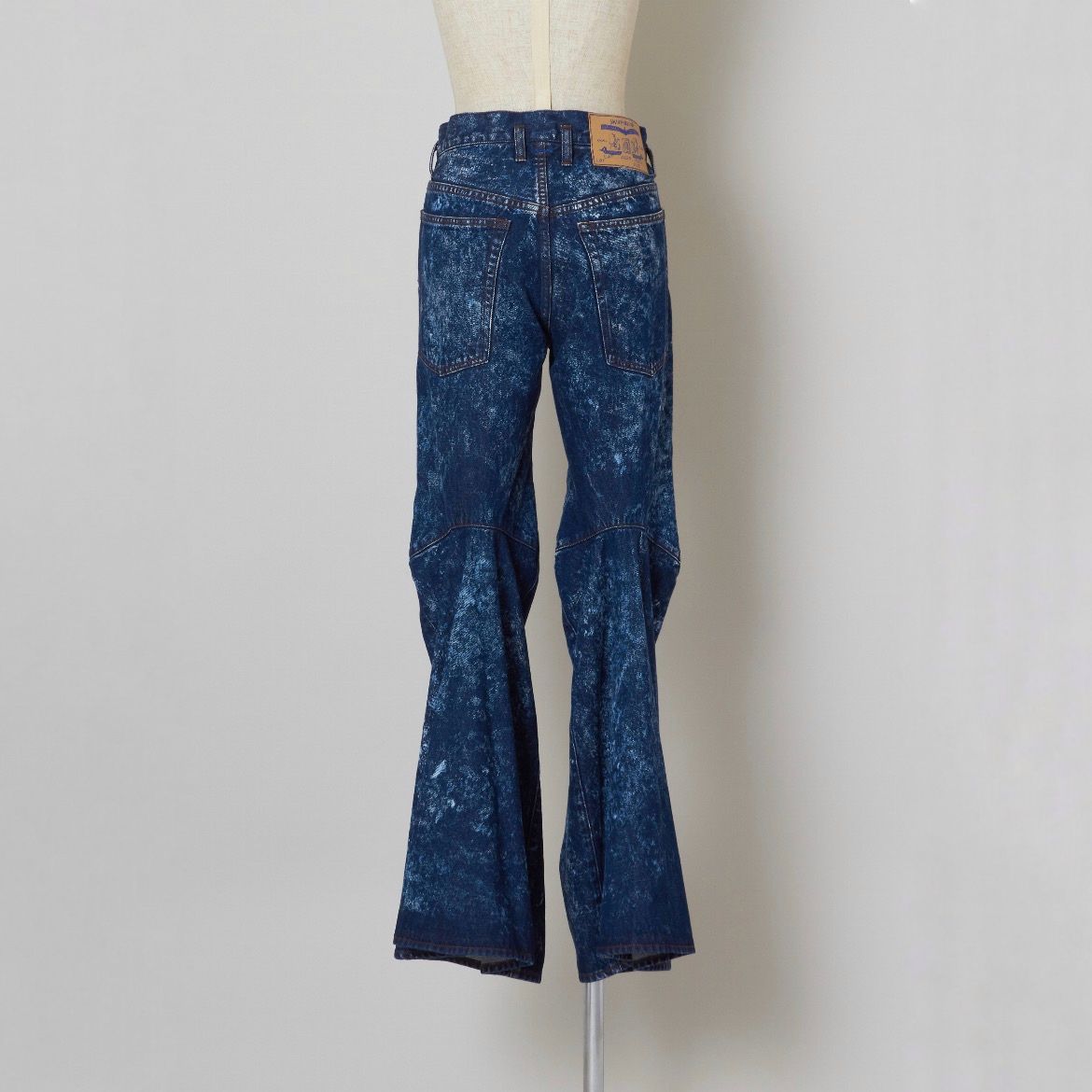 【残り一点】Breached Ordinary City Curtain Legs