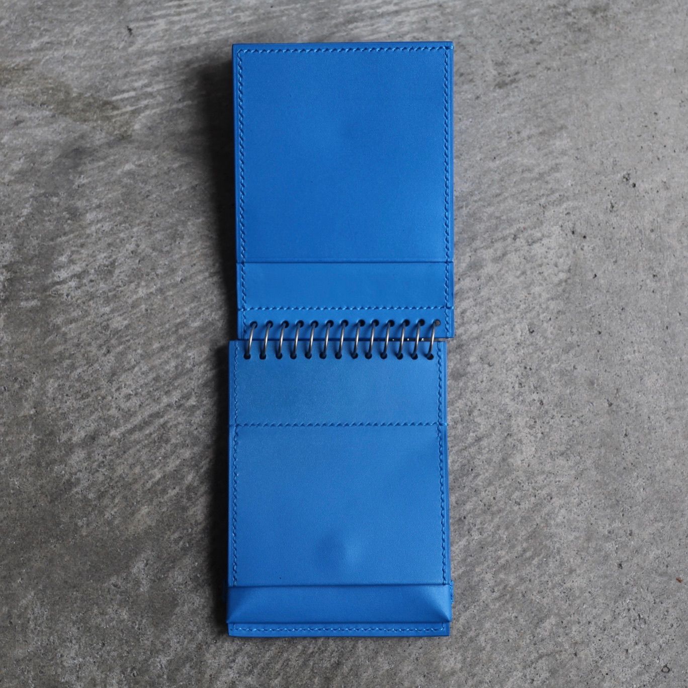 【残り一点】Coil Spring Wallet(MEMO_COW)