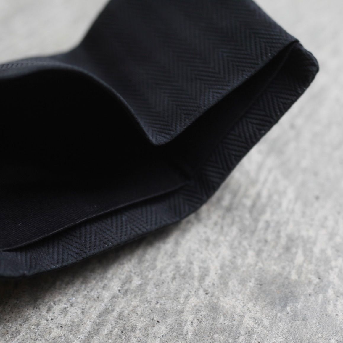 【残り一点】Frame Trifold Wallet(ODD_COW HERRINGBONE)