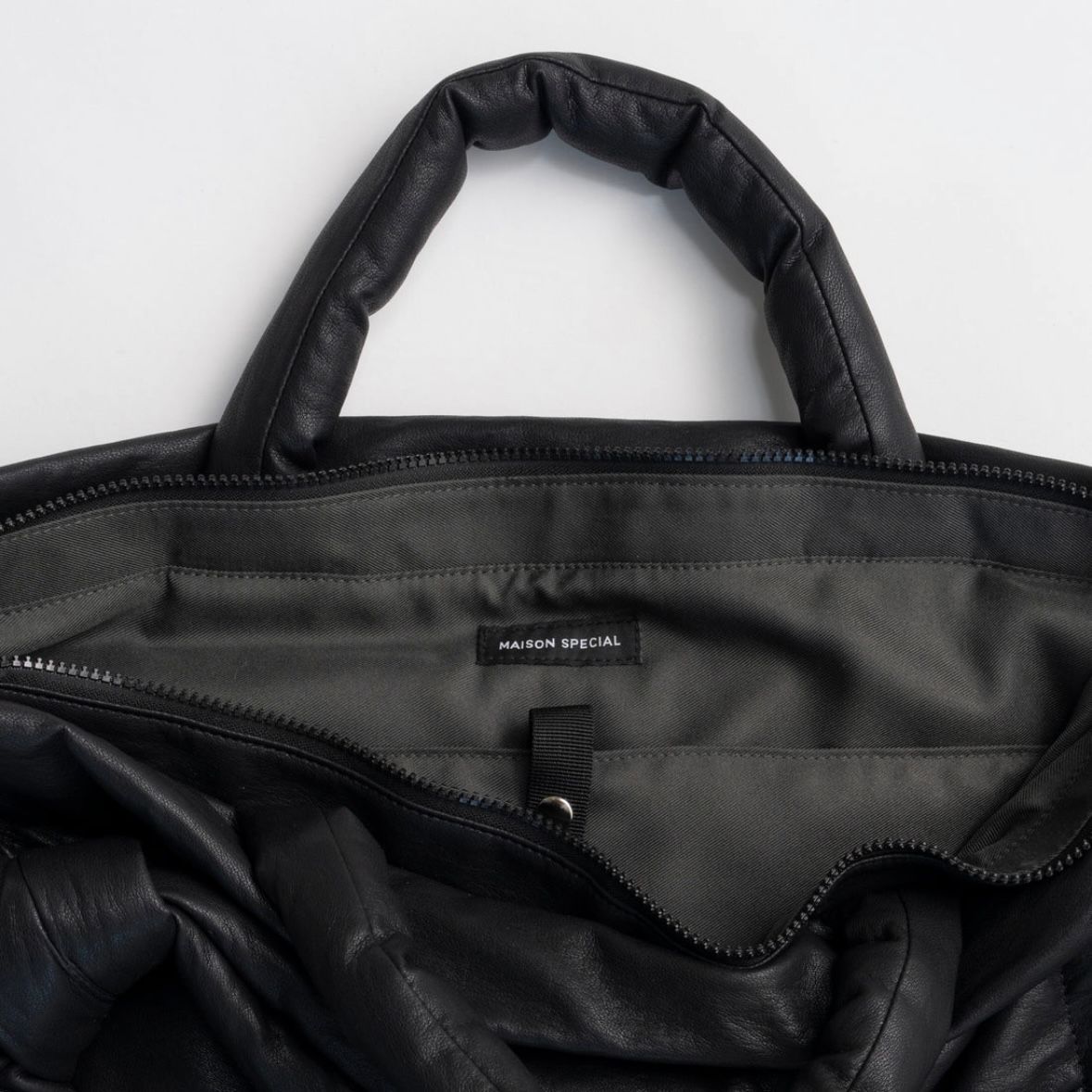 【残り一点】Vegan Leather Big Pillow Bag