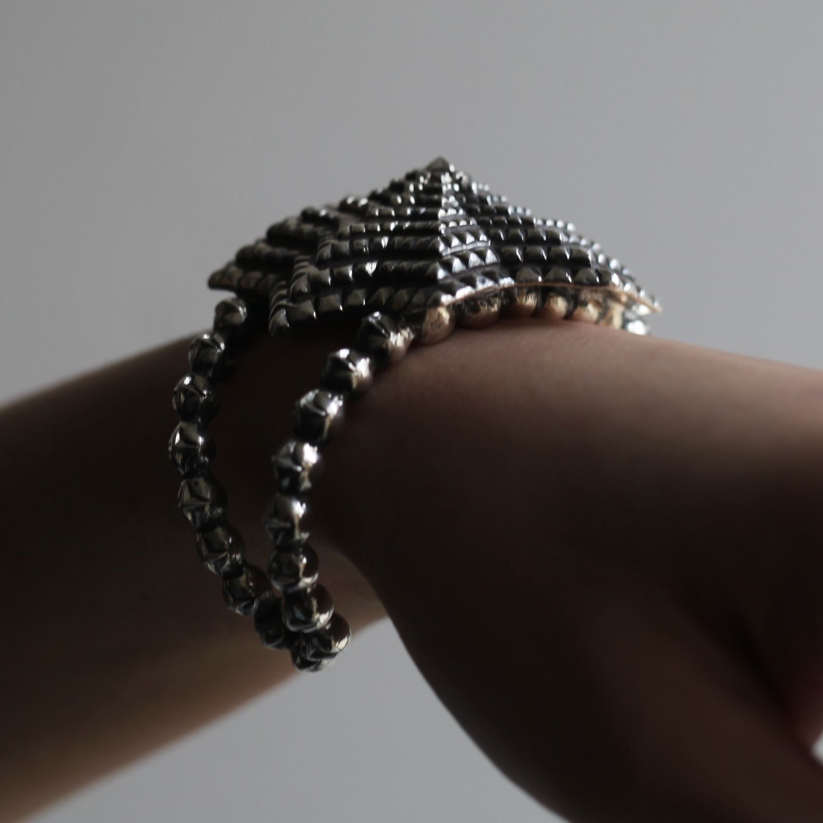 【お取り寄せ注文可能】Flower Element Bangle(SILVER)