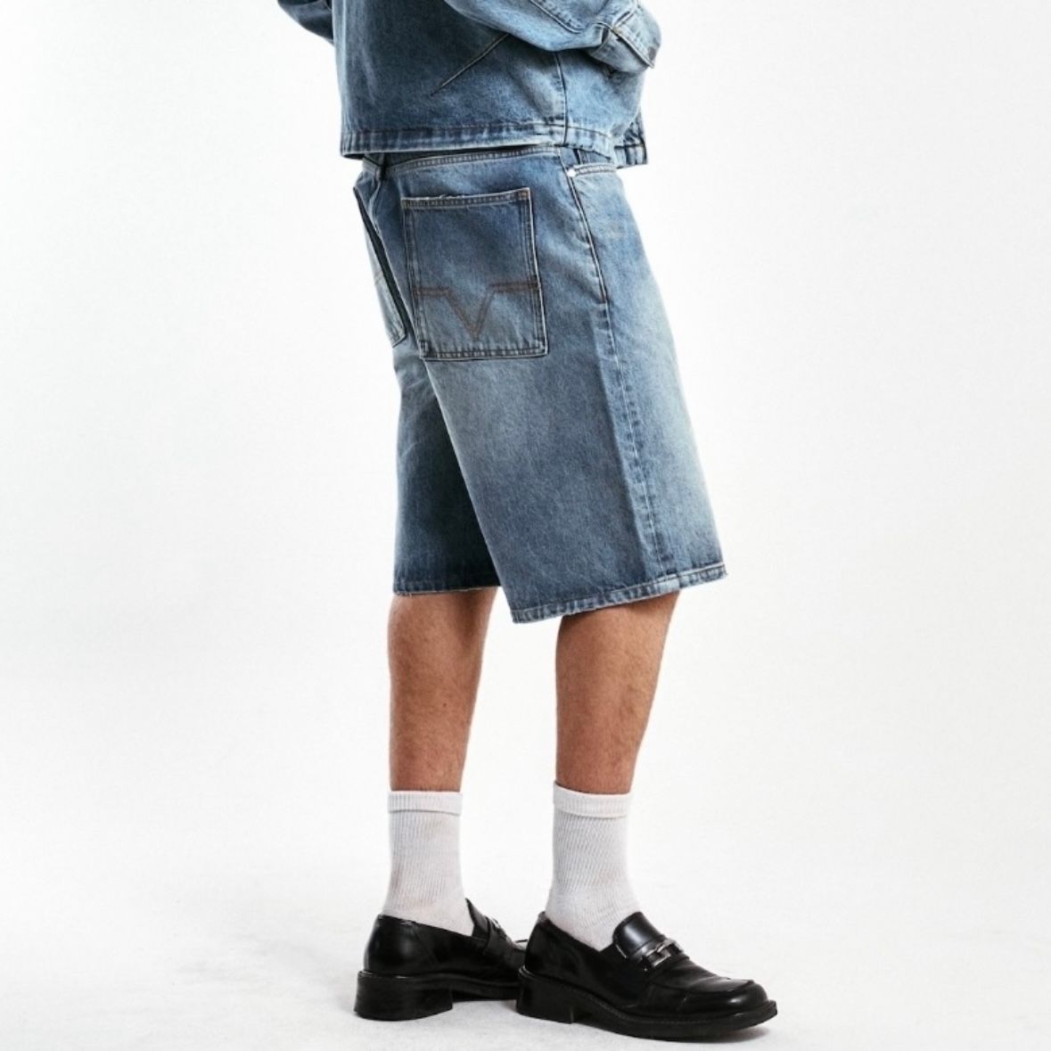 【残り一点】Light Wash Wide Leg Denim Shorts