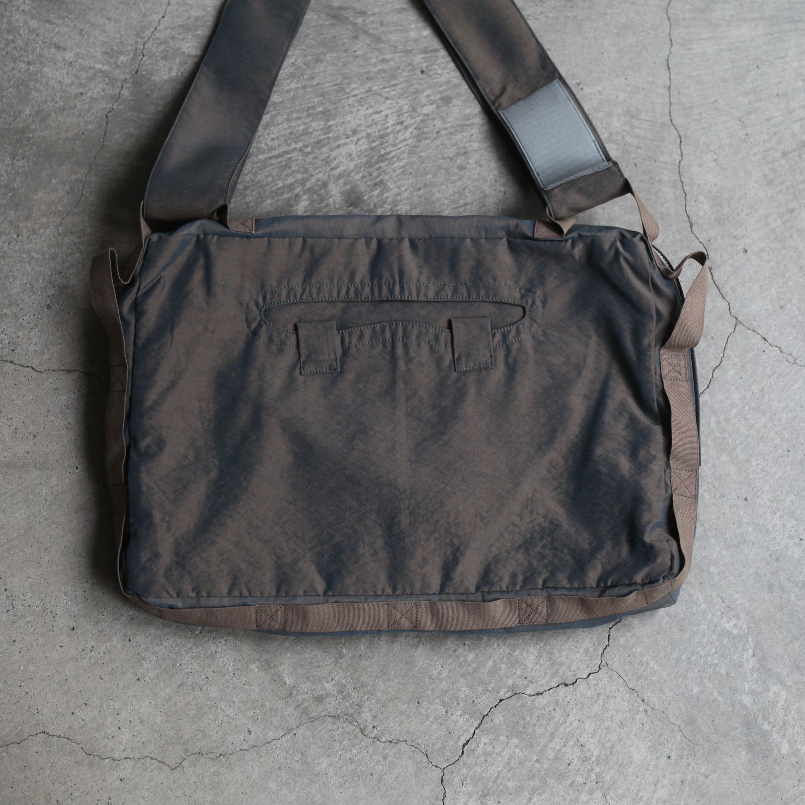 【残り一点】Fang Bag