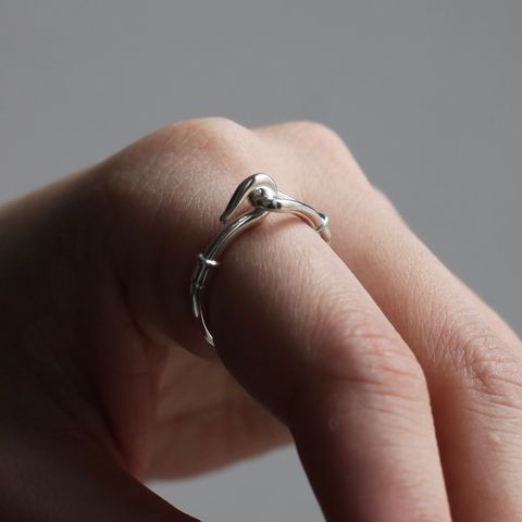 【お取り寄せ注文可能】Needle Fook Ring(WHITE)
