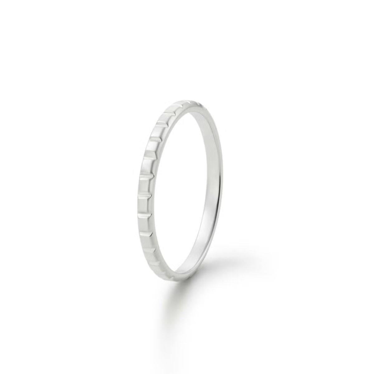 【お取り寄せ注文可能】Flat Studs Ring S(PLATINUM950)