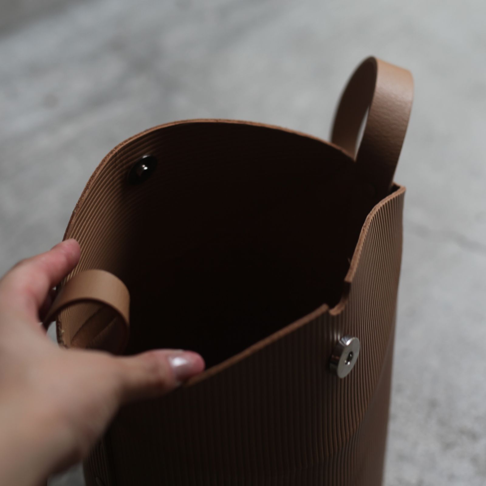 irose - 【残り一点】Cardboard Tube Shoulder Bag | ACRMTSM ONLINE STORE