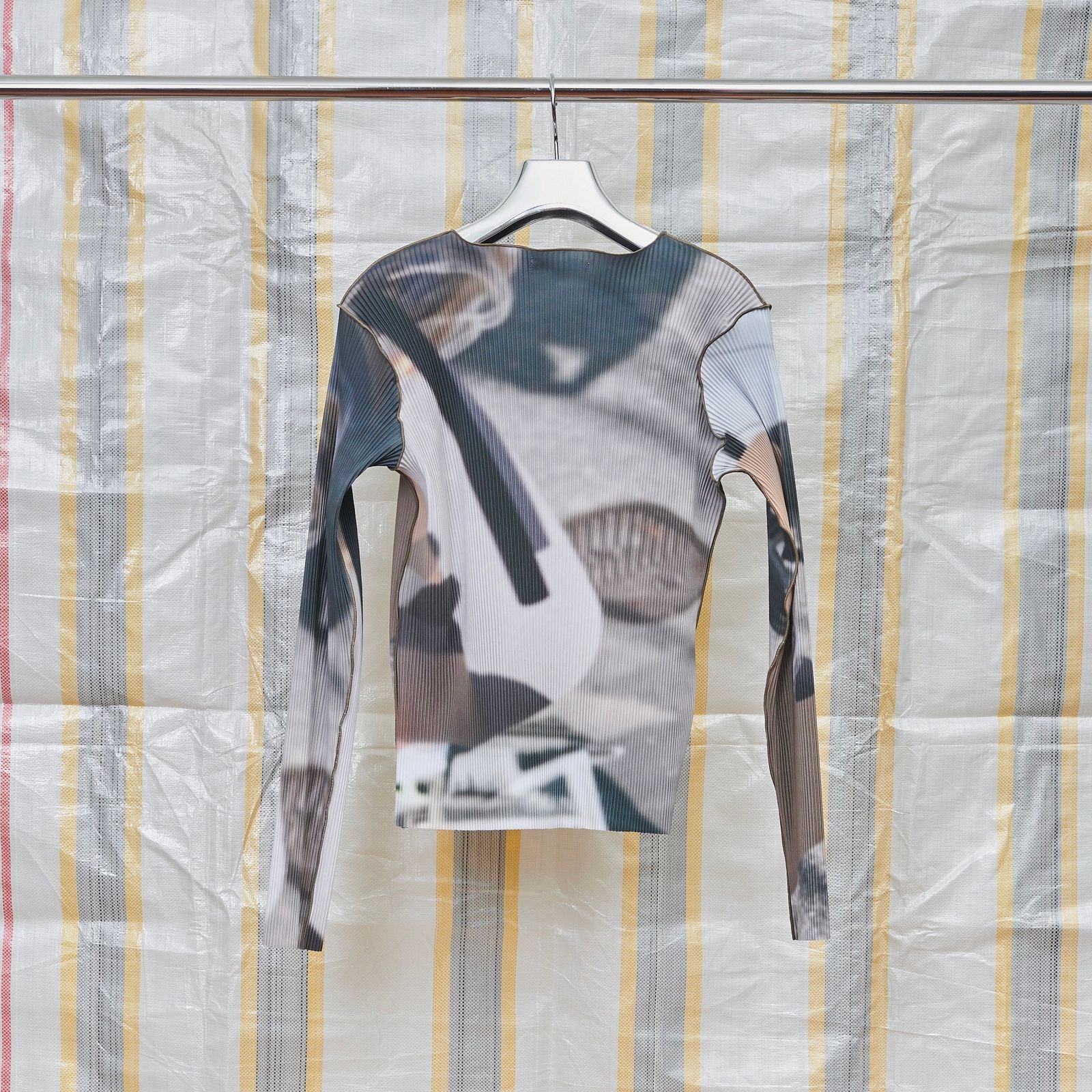【残り一点】Food Graphic Top