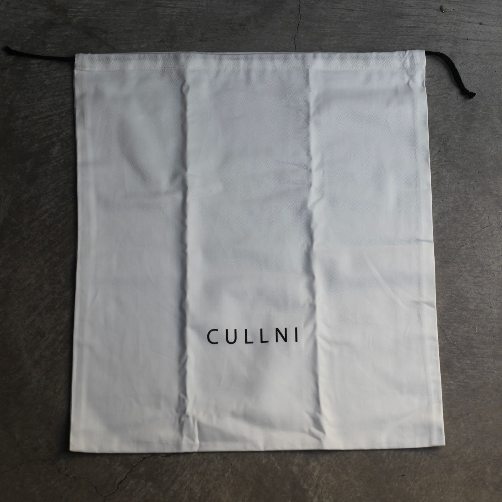 CULLNI - 【残り一点】Leather Looped Strap Mini Shoulder Bag CULLNI - 【残り一点】Leather Looped Strap Mini Shoulder Bag