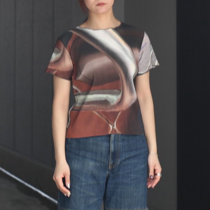 kotohayokozawa - 【残り一点】Graphic Wave Top | ACRMTSM ONLINE STORE 