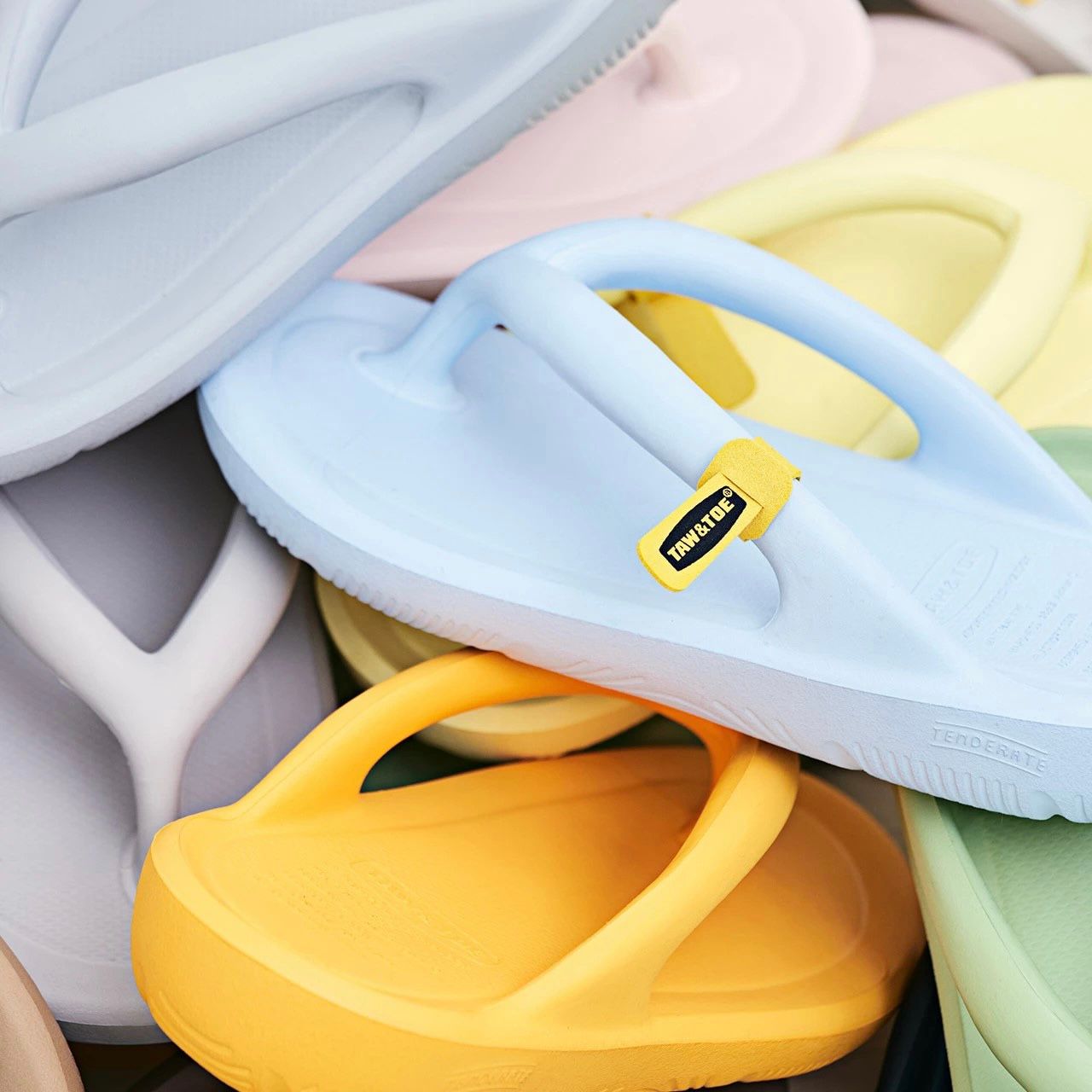 サンダル・ミュール TAW&TOE Zerovity OG Lemon Butter Z-FF-LBAJ igu7j5iv7frf.png?width=768