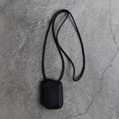 【残りわずか】レザーストラップ付マイクロバッグ(BLACK)
