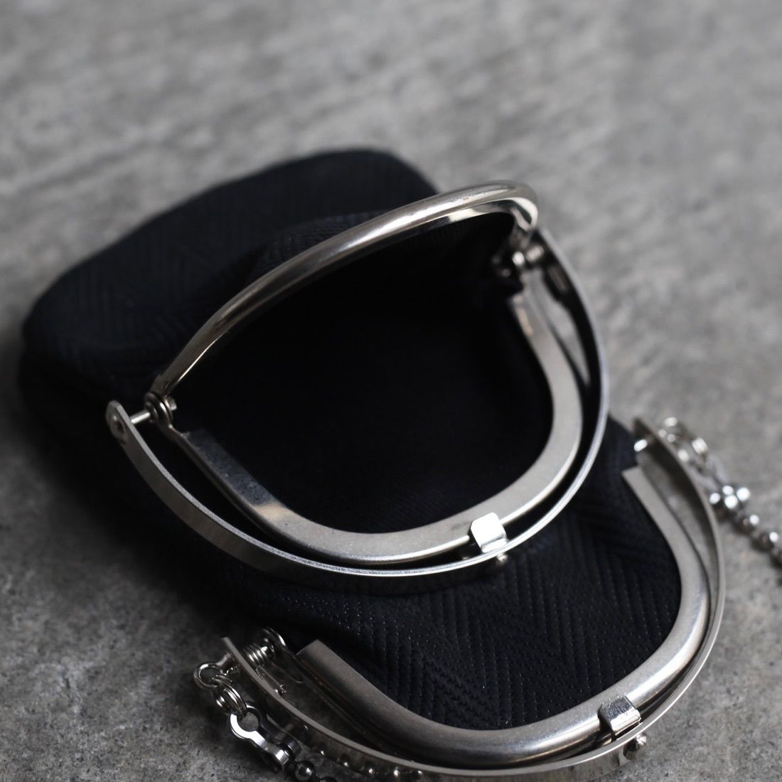 【残り一点】Chain Double Frame Purse(ODD_COW HERRINGBONE)
