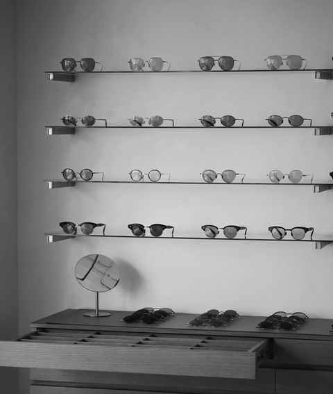 【YUICHI TOYAMA.】の 魅力をご紹介！「静かな個性をまとう眼鏡」