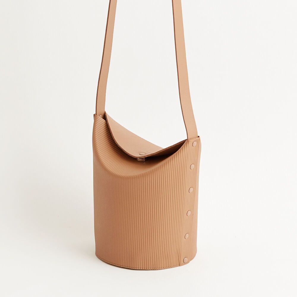【残り一点】Cardboard Tube Shoulder Bag