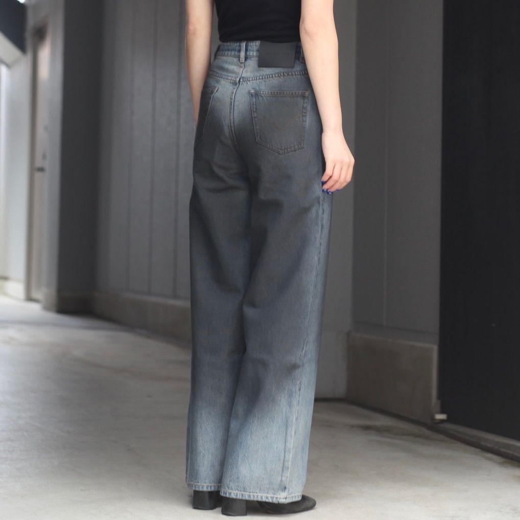 【残り一点】Gradient Indigo Denim Trousers