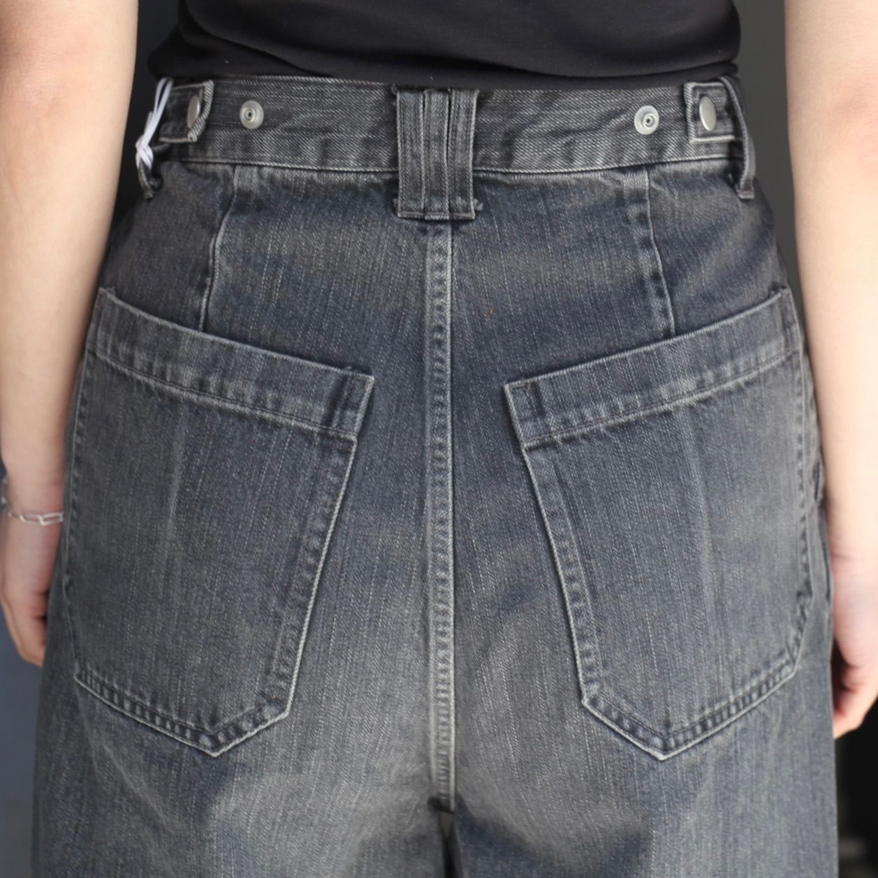YOKE - 【残り一点】Bleached Denim Wide Leg Buggy Pants YOKE - 【残り一点】Bleached Denim Wide Leg Buggy Pants