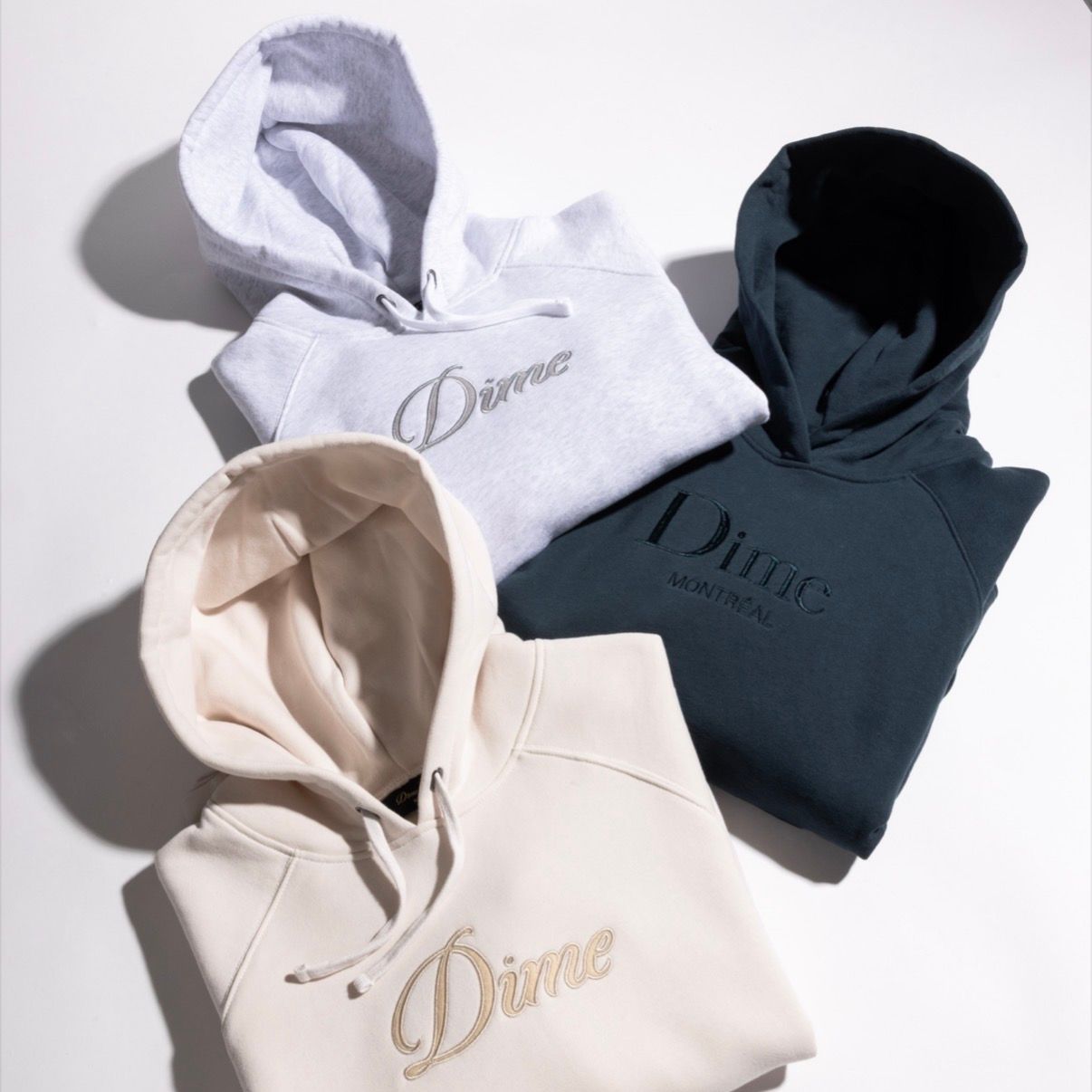 【残り一点】Cursive Hoodie