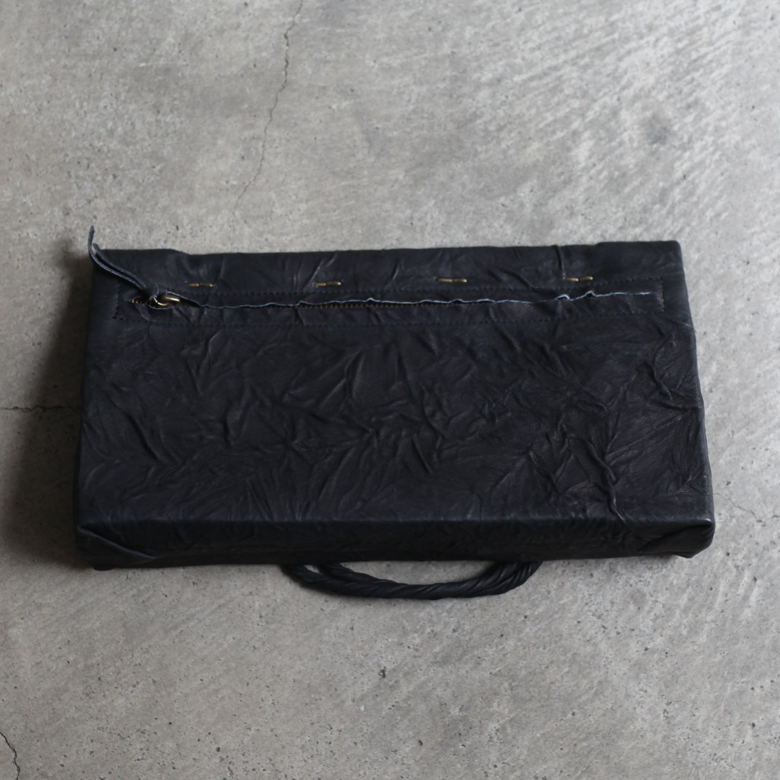 【残り一点】Paper Leather Clutch Bag