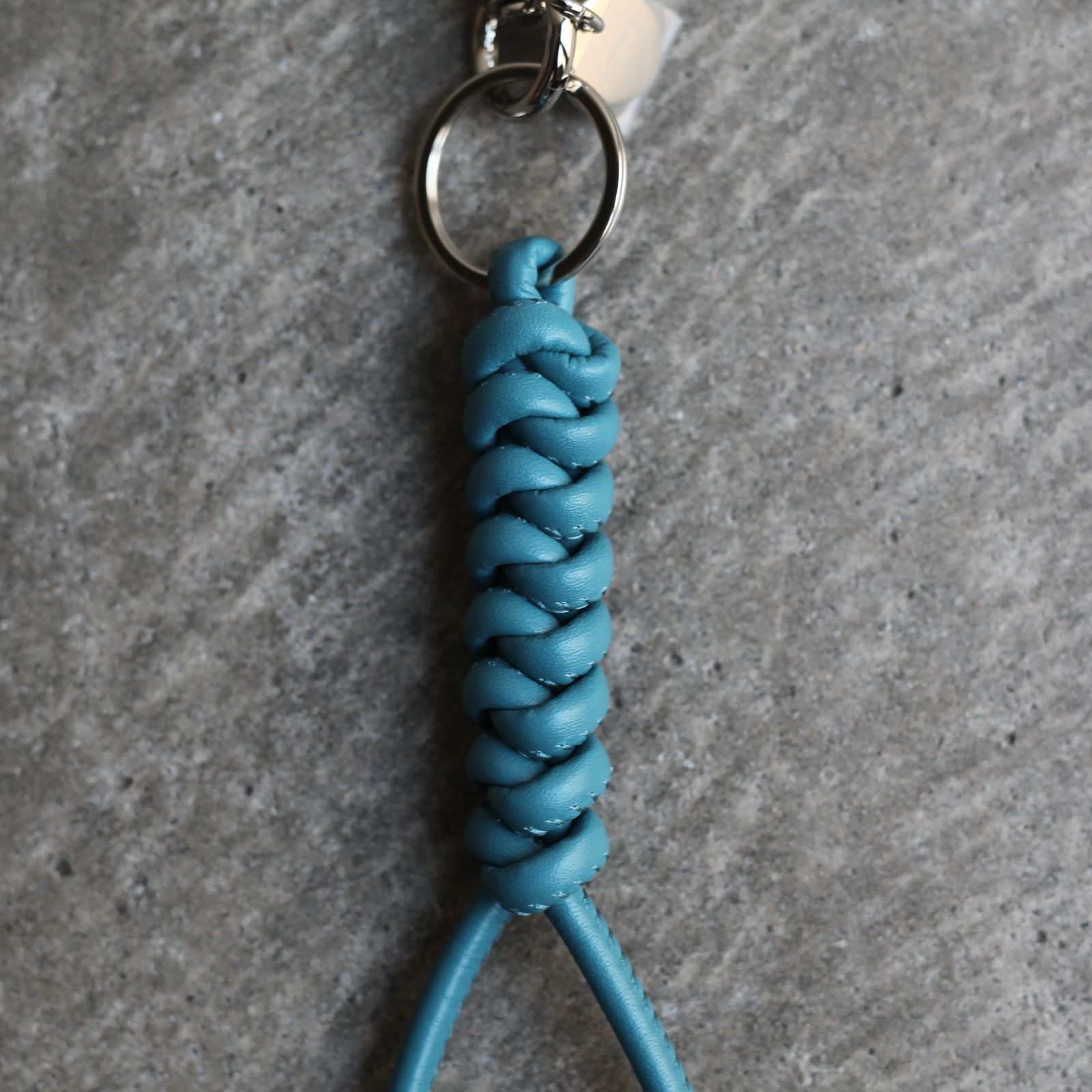 【残りわずか】Cristy Snakeknot Charm(STCOW)