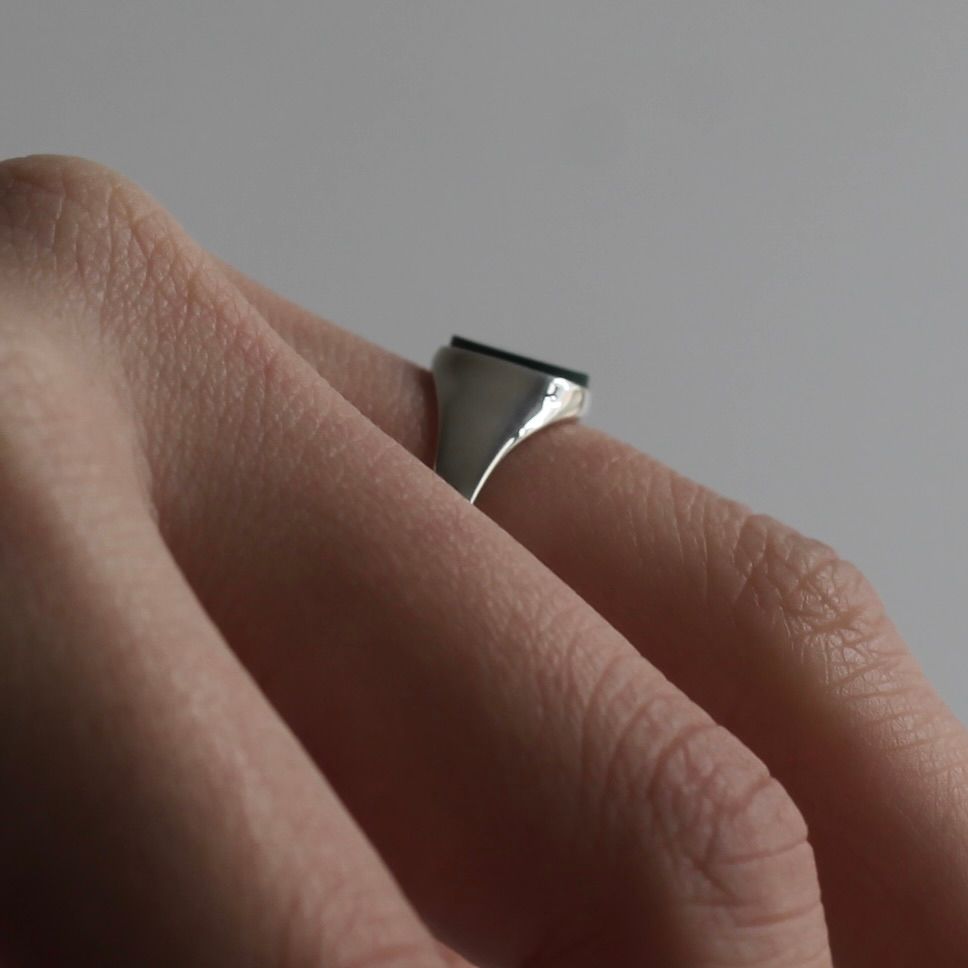 【残り一点】Signet Oval Ring S(MALACHITE)