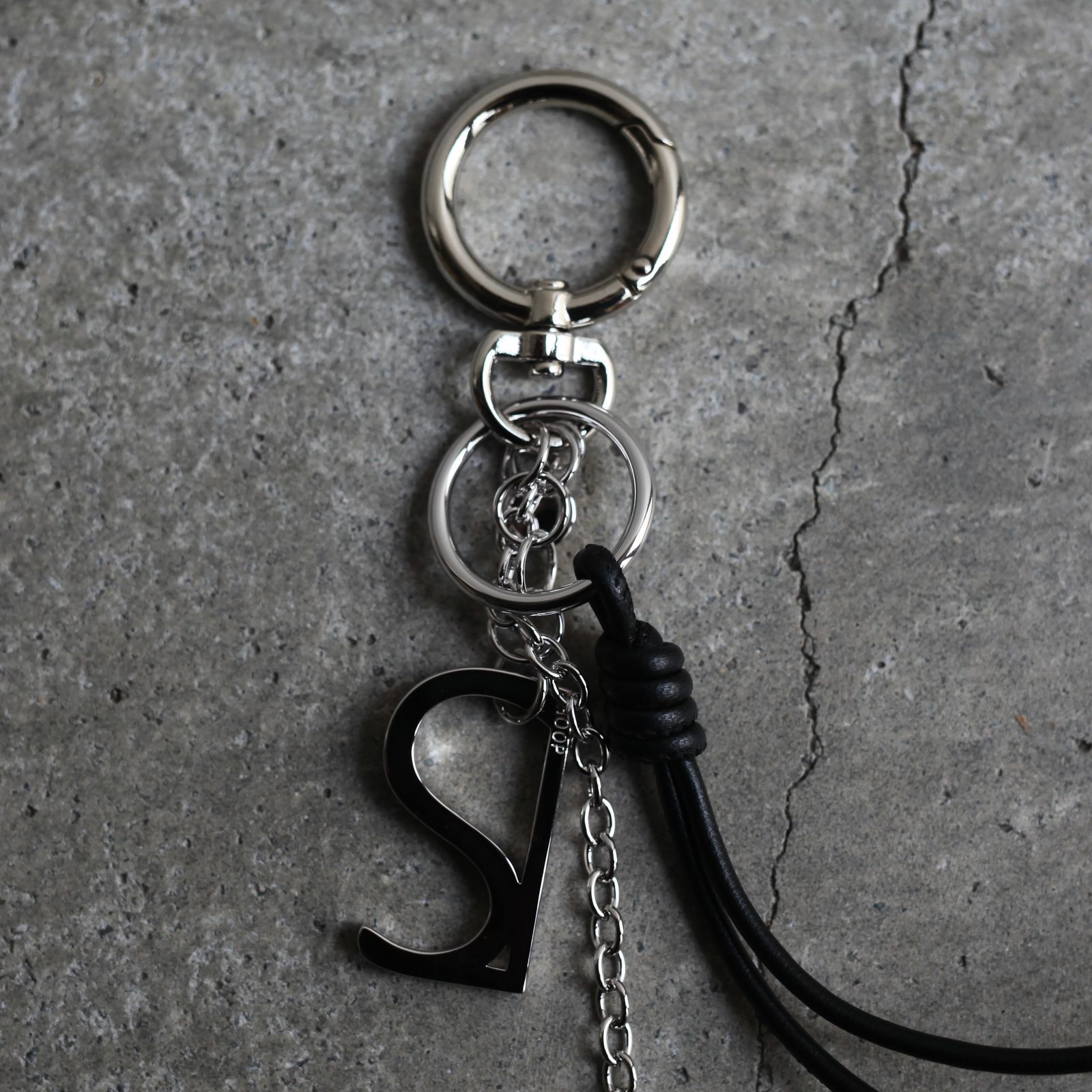 【残り一点】Metal Logo Wallet Chain