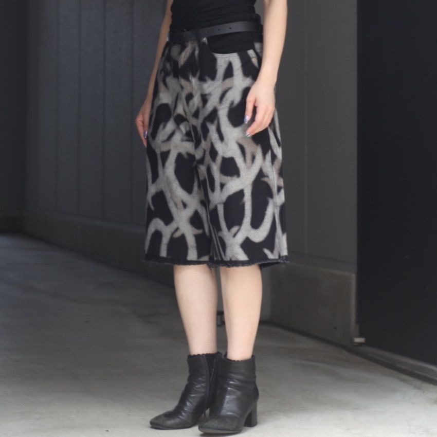 【残りわずか】Cut Off Heavy Short Wide Jeans(DISCHARGE PRINTED ASAT CAMO)