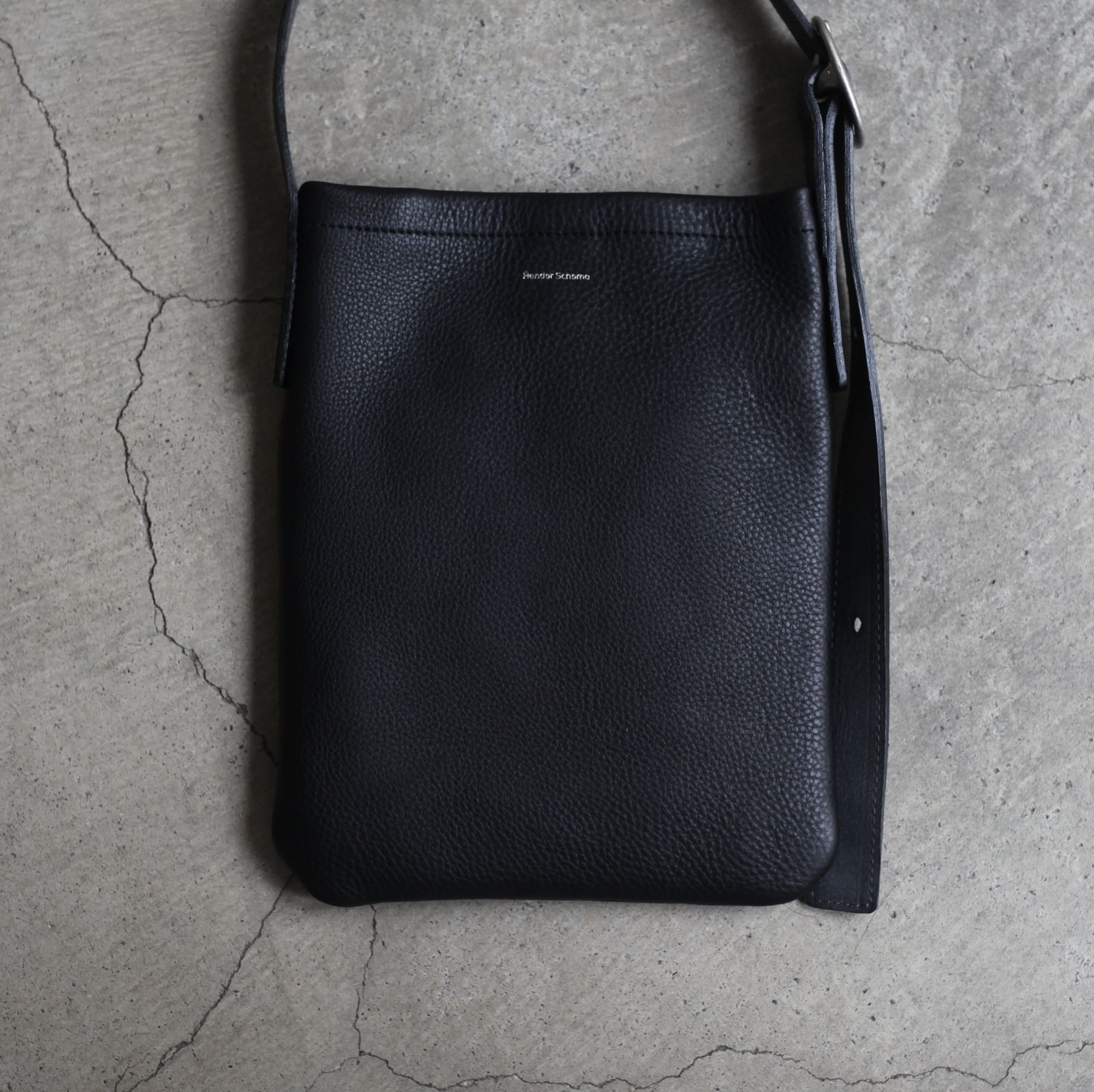 【再販売通知受付可能】One Side Belt Bag Small(BLACK)