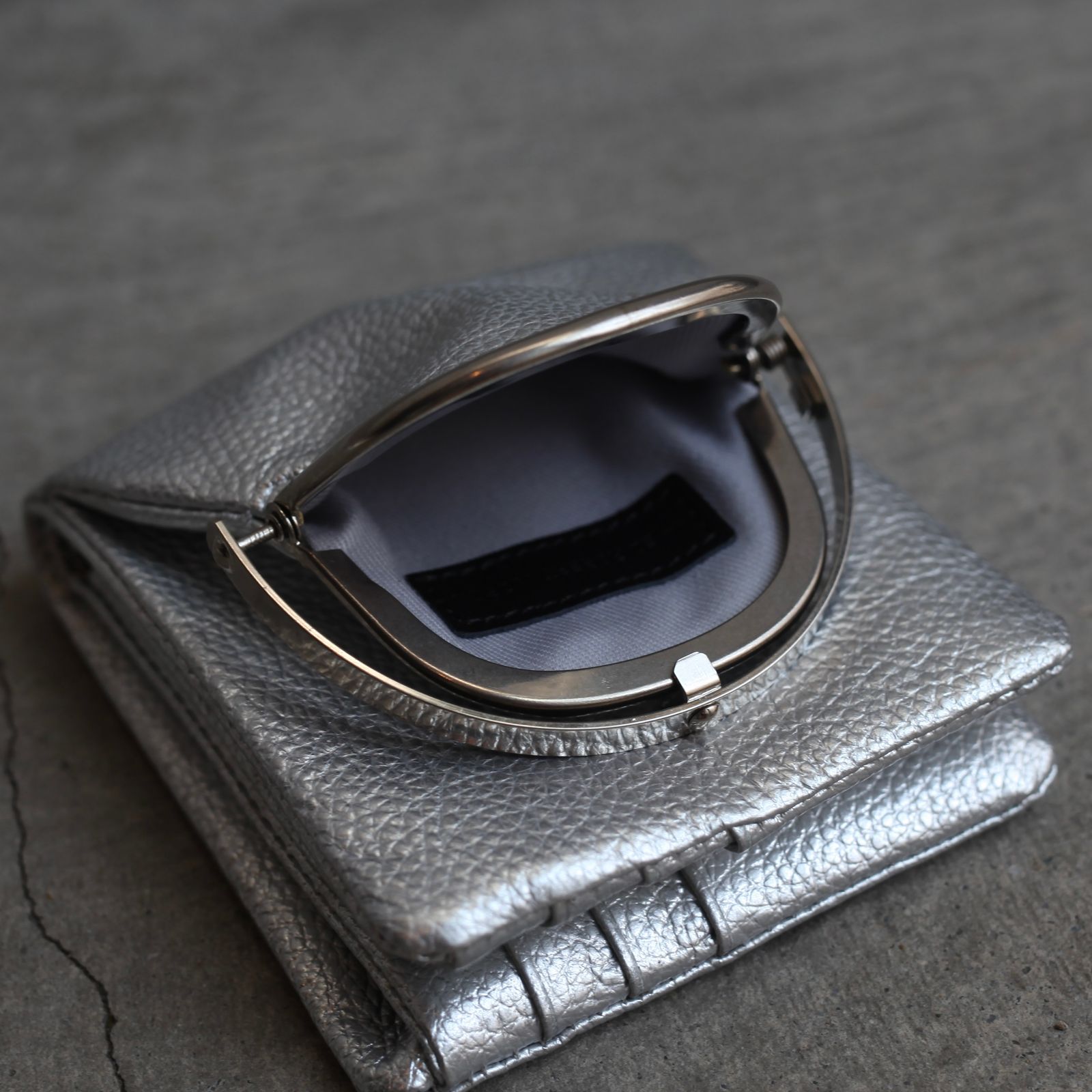 【残り一点】Frame Half Wallet(ODD_COW)