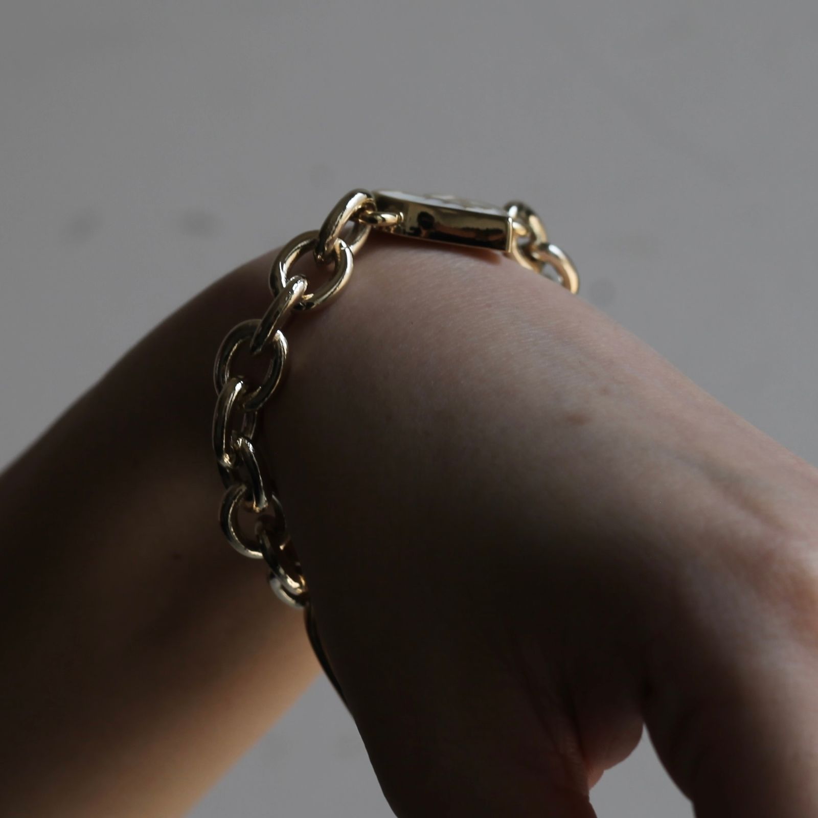 【残り一点】BB Logo Bracelet(GOLD)