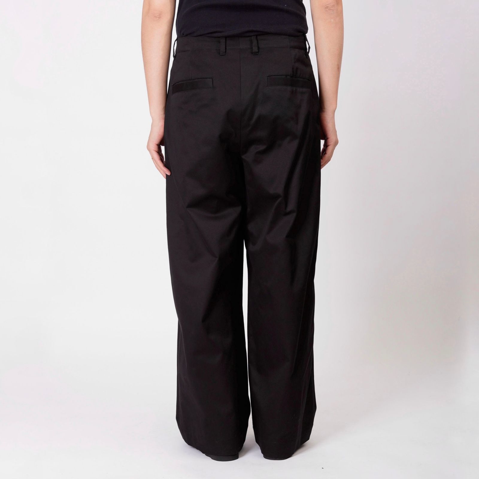 パンツ universal products no tuck wide chino 2 UNIVERSAL PRODUCTS.” NO TUCK WIDE CHINO TROUSERS NAVY