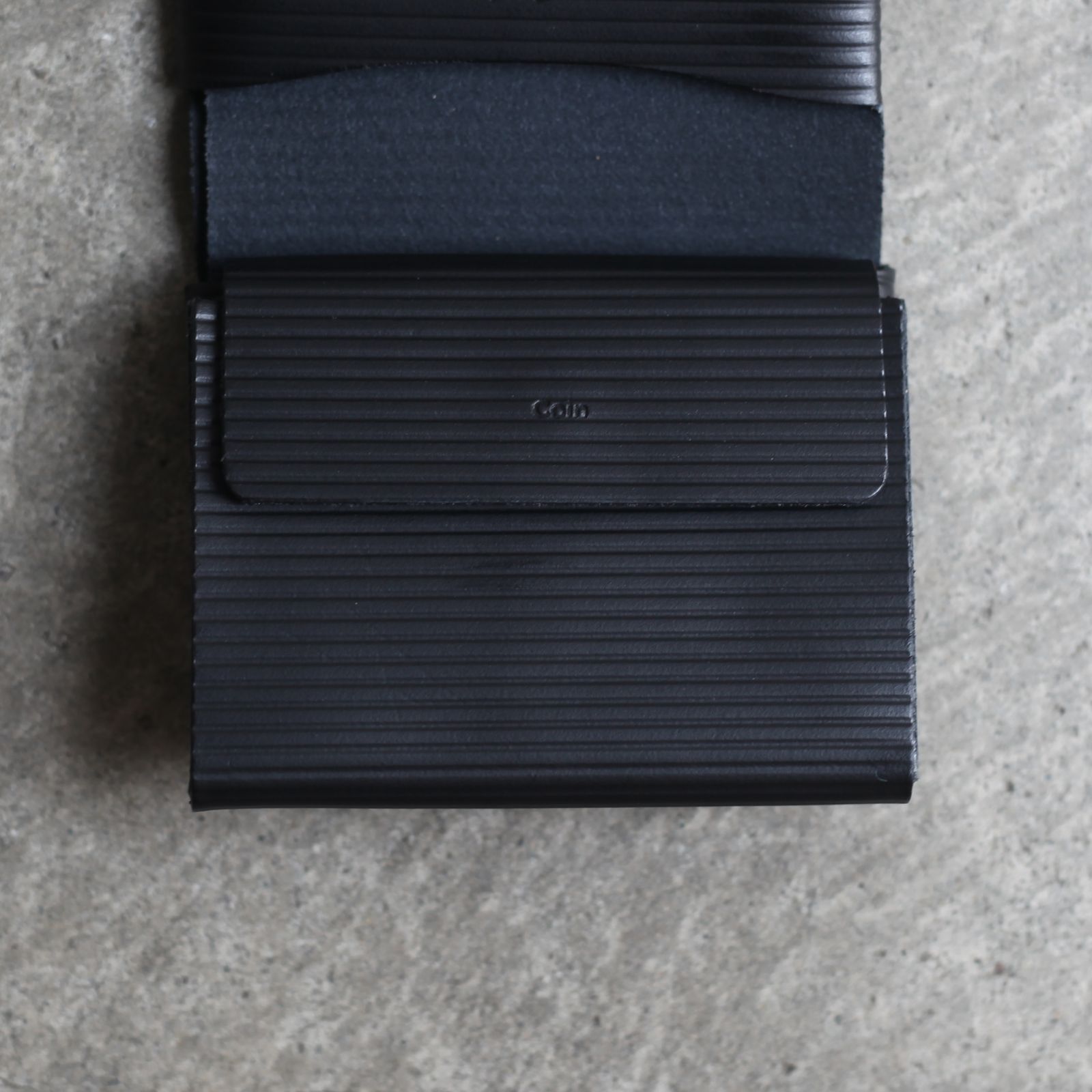 【残り一点】Cardboard Short Wallet